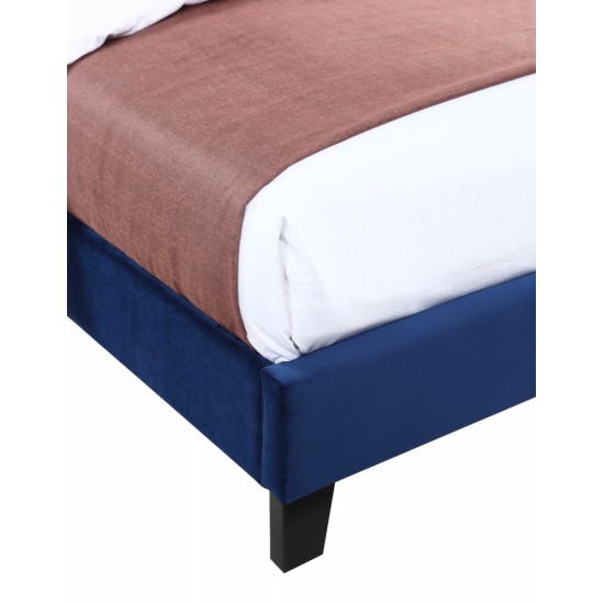 Wallace & Bay Luma Blue Queen Upholstered Bed